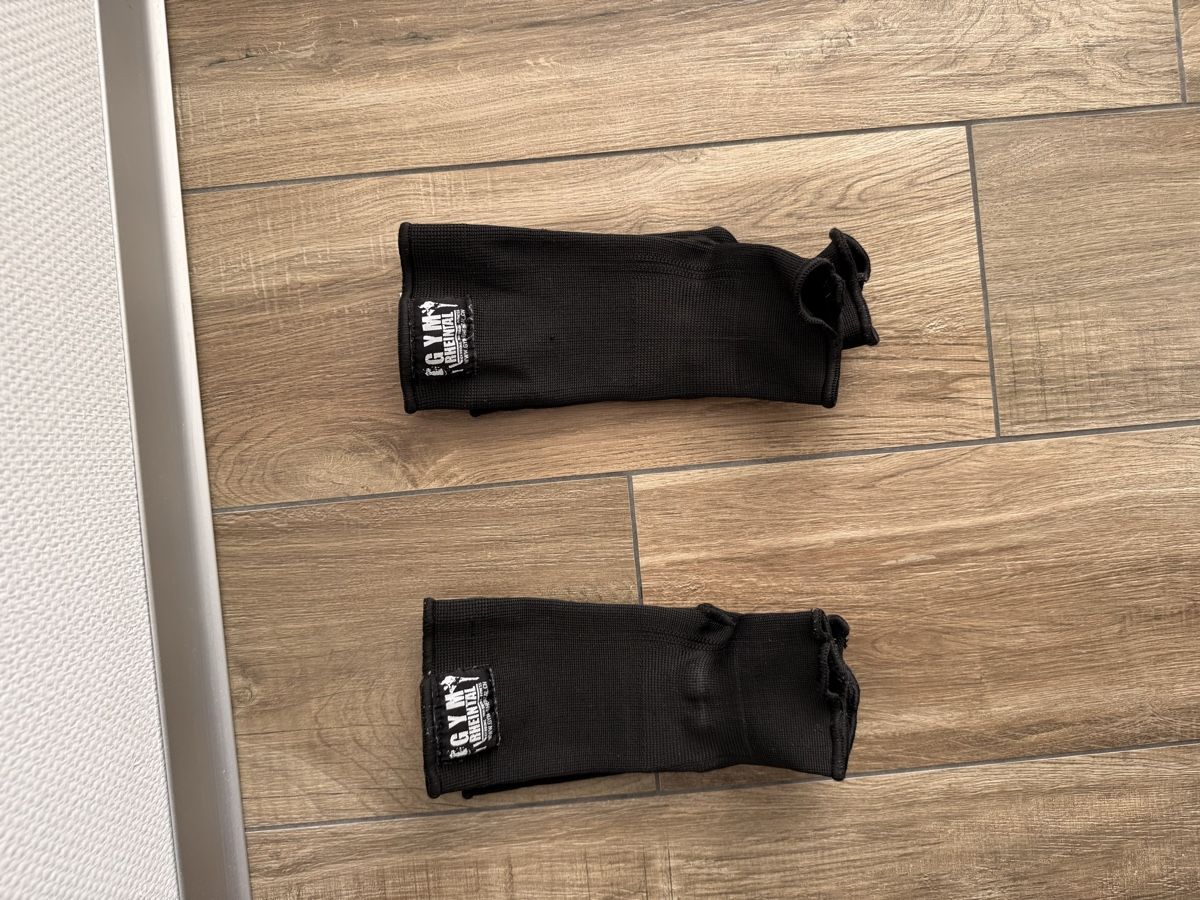 Schutz & Schoner: Kickbox Ausrüstung – Gebraucht aus Altstätten SG von Noahhaef 7