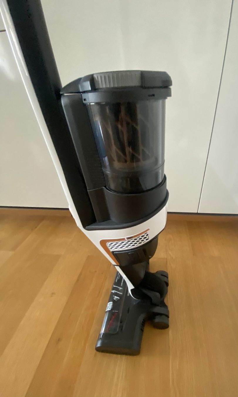 Miele Staubsauger & Zubehör: Miele Triflex HX2 Akku-Staubsauger – Gebraucht aus Basel von Manou21 4