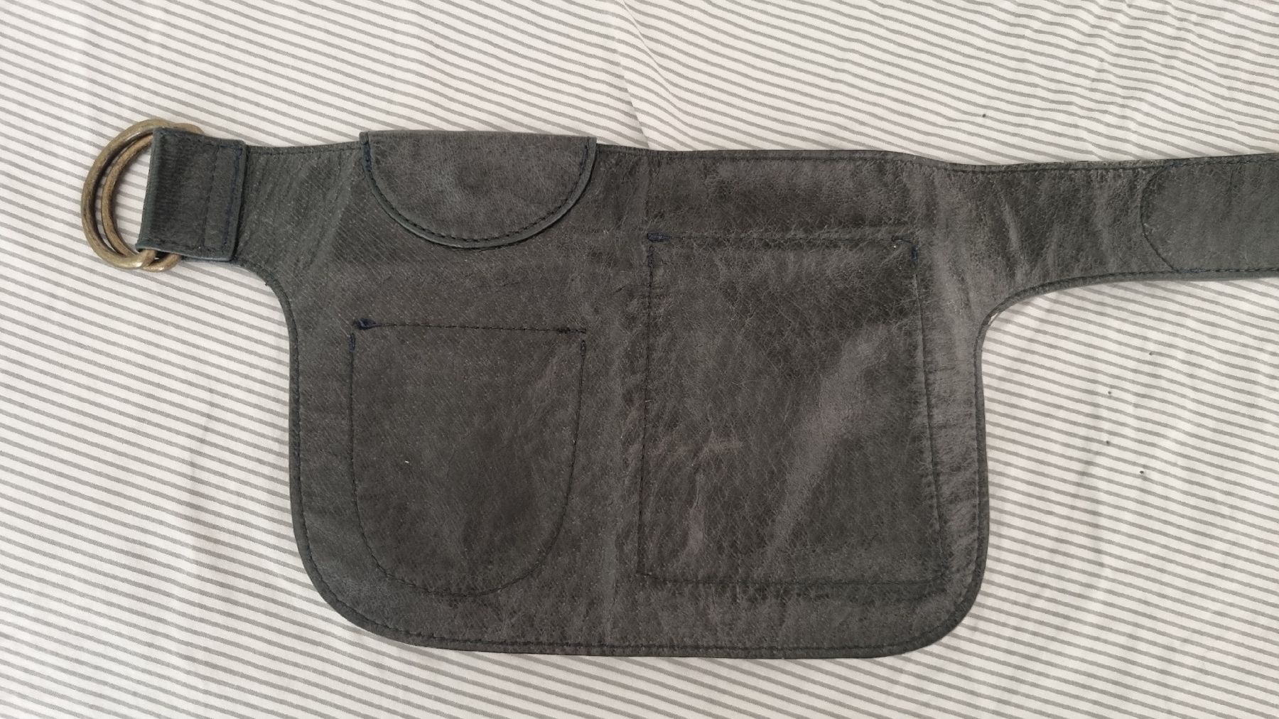 Taschen für Damen: Gürteltasche  – Gebraucht aus St. Gallen von Naomi290485 1