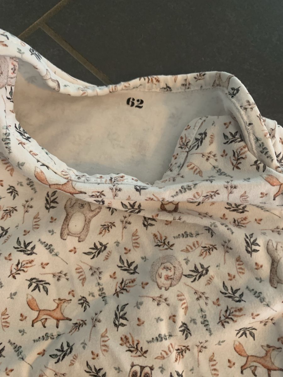 Lotti & Set di vestiti: Süsses Baby Set, Grösse 62, mit Waldtieren – Usato da Unterägeri venduto da Globi8634 2