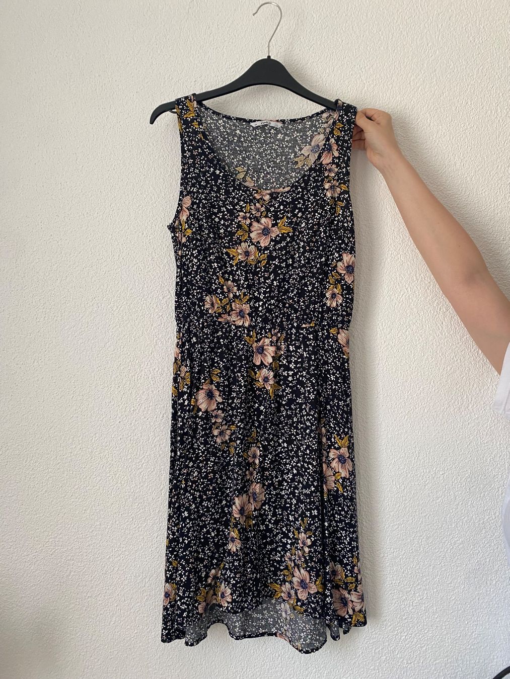 Only Vestiti: Kleid – Usato da Menznau venduto da cle_j2js