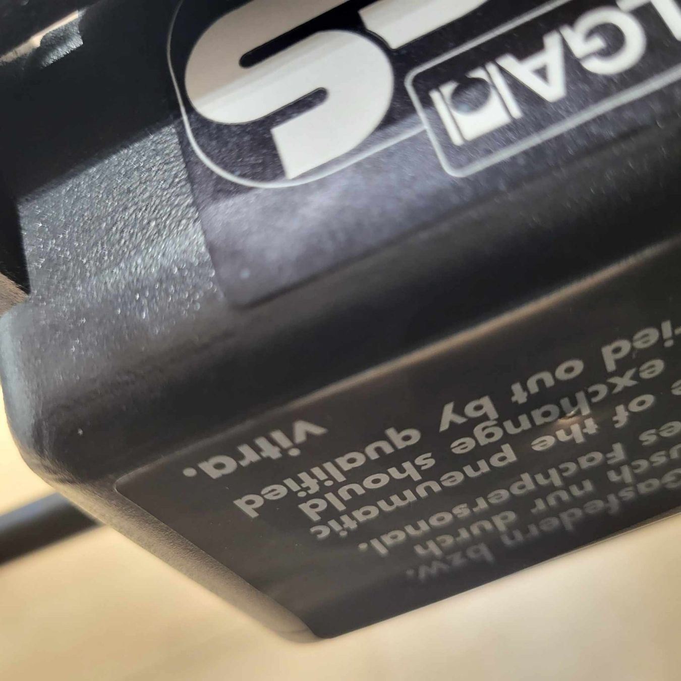 Vitra Stühle: Vitra EA 219 Soft Pad Schwarz – Neu (gemäss Beschreibung) aus Oberurnen von SH2025 4