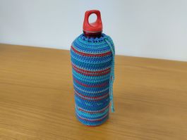 Bettflasche, Sigg mit selbstgehäkeltem Überzug
