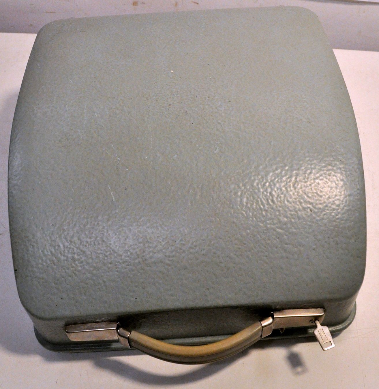 Hermès Macchine da scrivere: Ancienne machine à écrire vintage "Hermès 3000" – Usato da Neuchâtel venduto da Neuchatel 8
