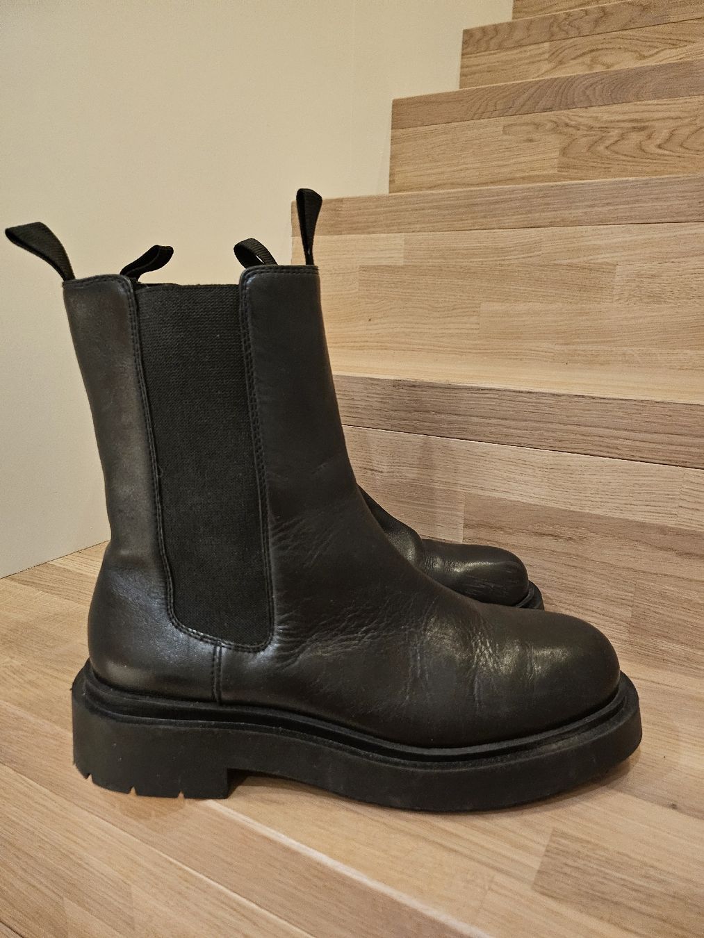H&M Damenschuhe: Schwarze Chunky Boots von H&M echtleder gr.42 – Gebraucht aus Allschwil von na.wi.90 1