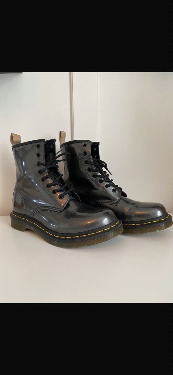 Dr. Martens Scarpe da uomo: Dr. Martens Vegan – Nuovo (secondo la descrizione) da Einsiedeln venduto da sandramon