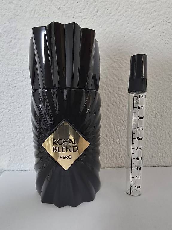 Bevande alcoliche: Royal blend Nero Abfüllung in Sprühflasche – Usato da Rickenbach Sulz venduto da komper