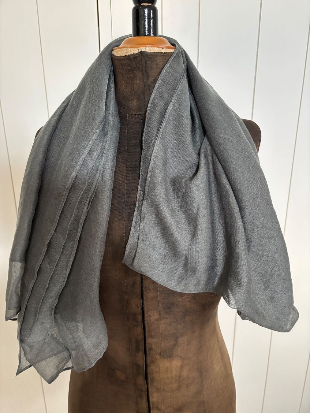 Foulard & Sciarpe: Dünner Schal kakigrau - Neu – Nuovo (secondo la descrizione) da Kleinandelfingen venduto da Baba23 1