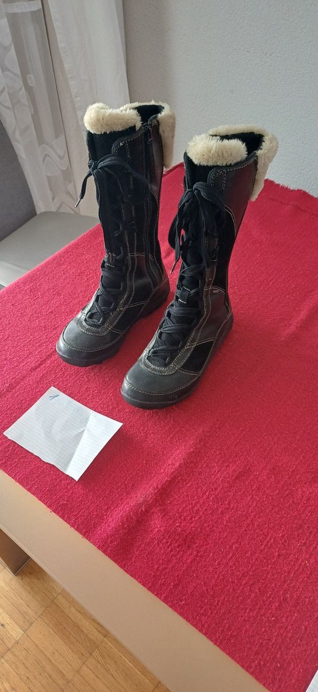 Merrell Scarpe da donna: Winterstiefel schwarz – Usato da Pfäffikon ZH venduto da rst628 1