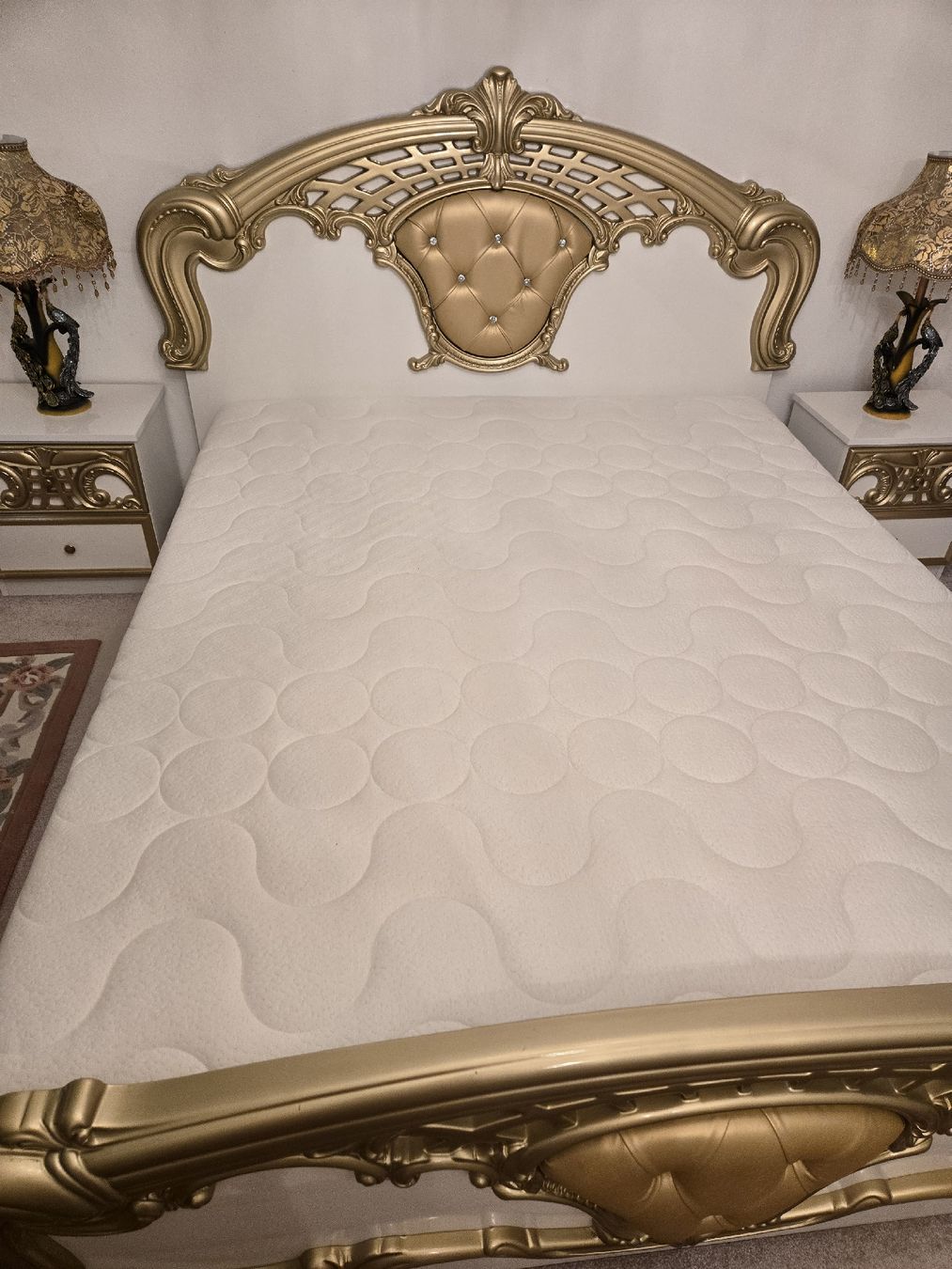 Betten: Schlafzimmer komplett.  – Gebraucht aus thun von Matina 1