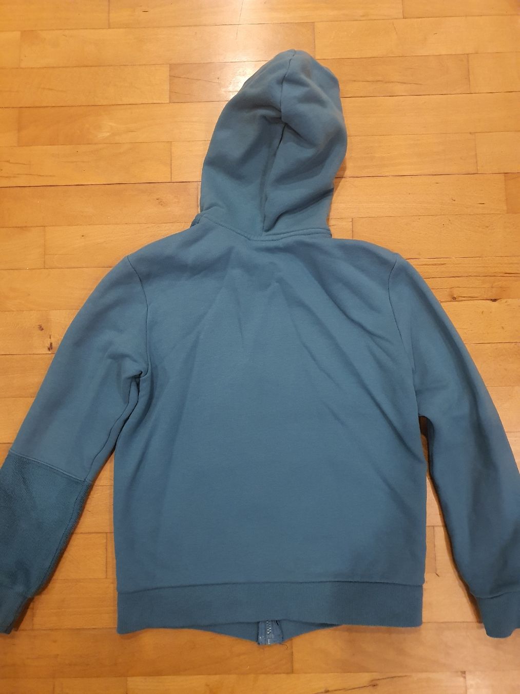 Benetton Giacche: Sweatshirt Benetton, 11-12 J. – Usato da Zürich venduto da slvgen 3