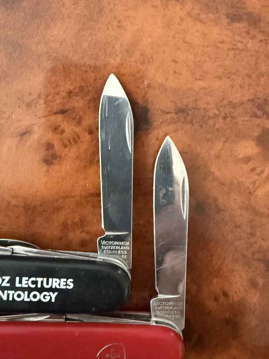 Victorinox Couteaux de poche: 2 Victorinox  – D'occasion à Pratteln par belita03 3