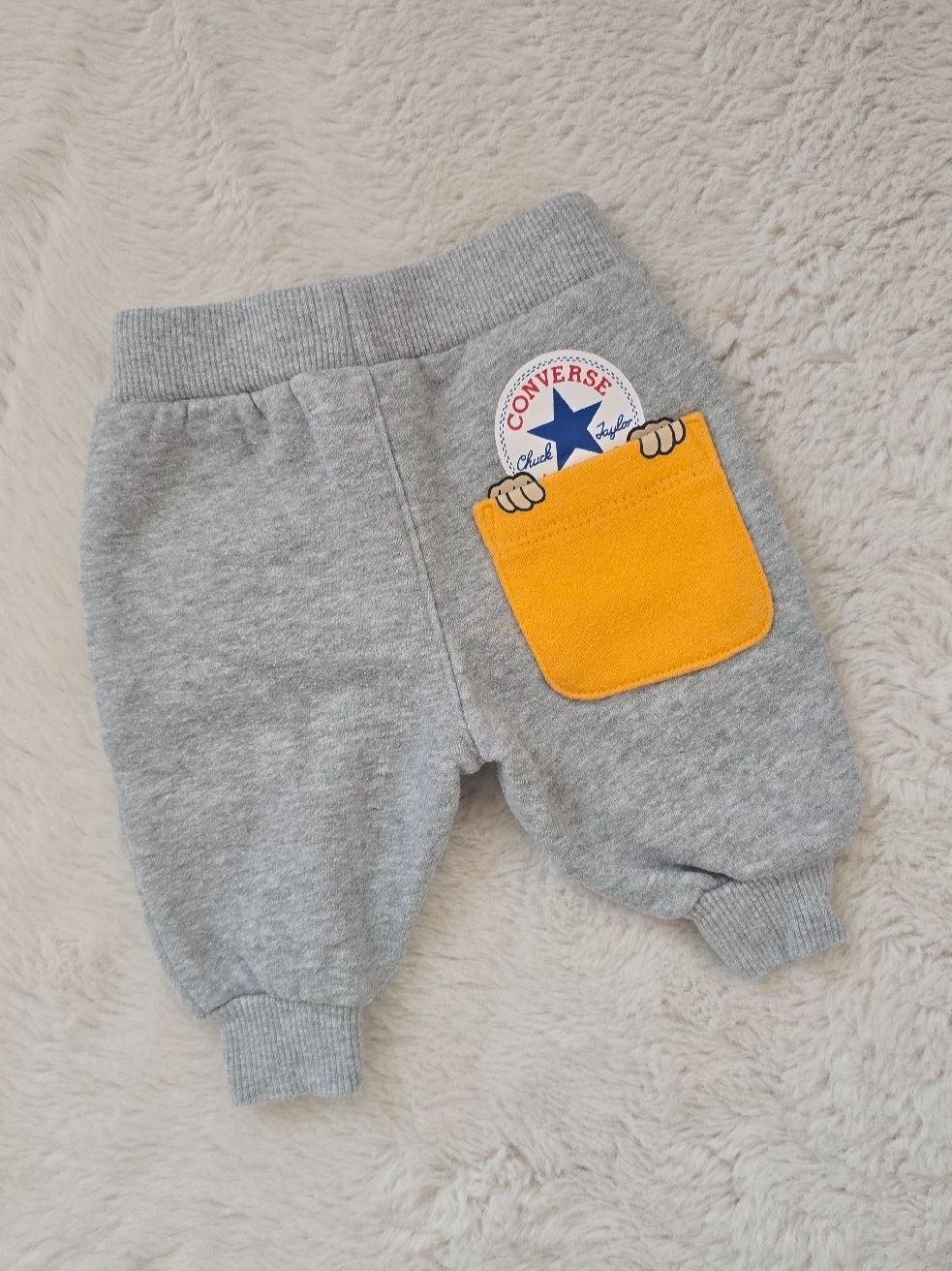 Converse Hosen: Baby Hose Converse – Gebraucht aus Alpthal von MJA88 1