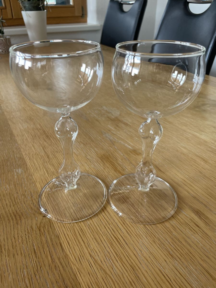 Bicchieri: 2er Set Cucina dimodena Weinglas mit Damenfigur – Usato da Oberwil-Lieli venduto da mel8966