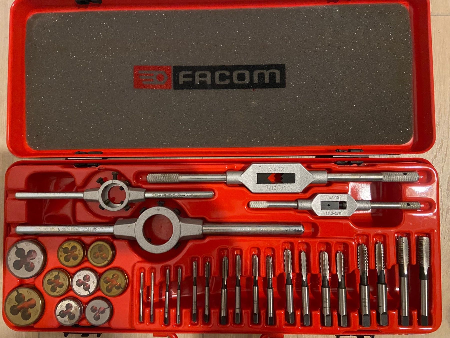 Kit Complet De Tarauds Et Filières Avec Porte-outils – Facom 221.227 J1, Neuf Sous Blister