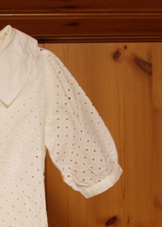 Blusen: Bluse Lochstickerei weiss Gr. M – Gebraucht aus Flüelen von Diversicum-Vintage 2