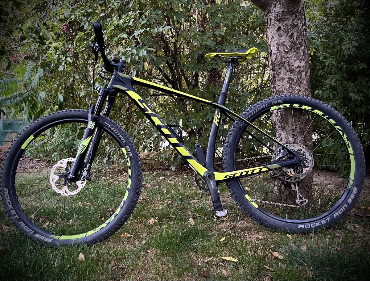 Scott Velos: Scott Scale RC 700 World Cup 27.5" M – Gebraucht aus Froideville von WellTone.ch 3
