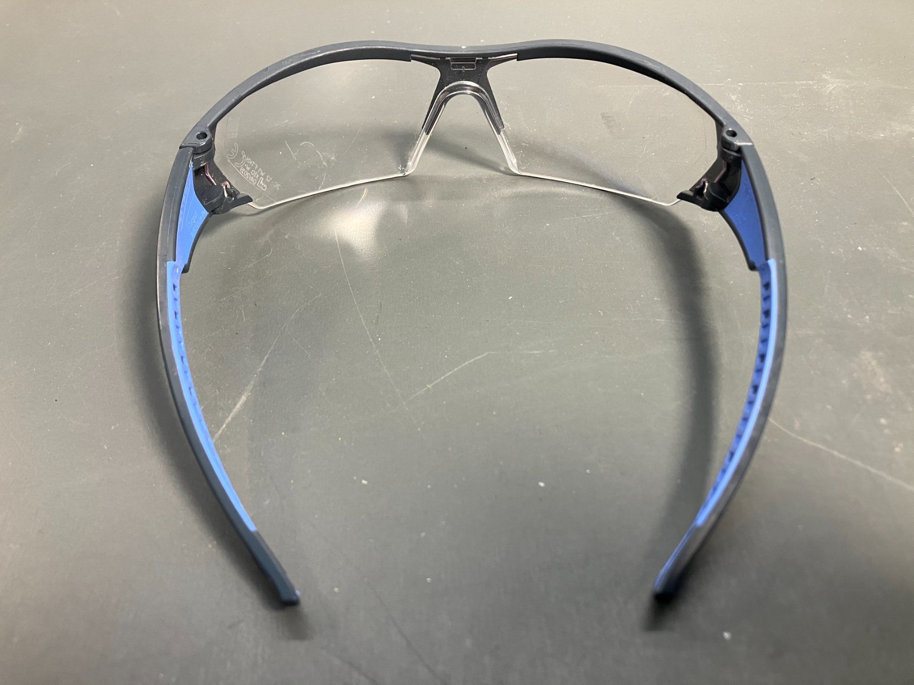 Uvex Occhiali & Lenti: gebr. UVEX - Schutzbrille ab 1.- – Usato da Lichtensteig venduto da Buy24International 3