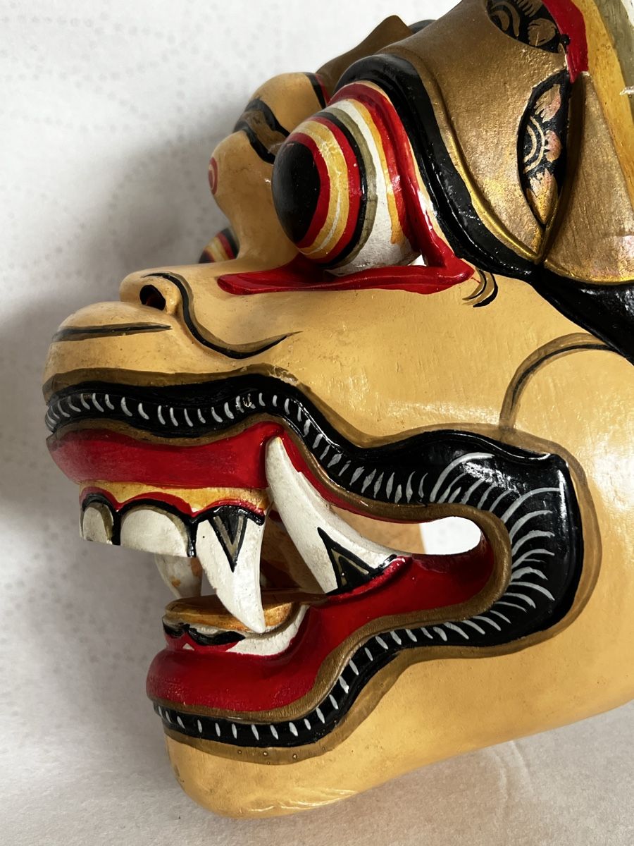 Masques: Vintage  Maske, handgeschnitzt, Sammlerstück – D'occasion à Moehlin par Balirain 1