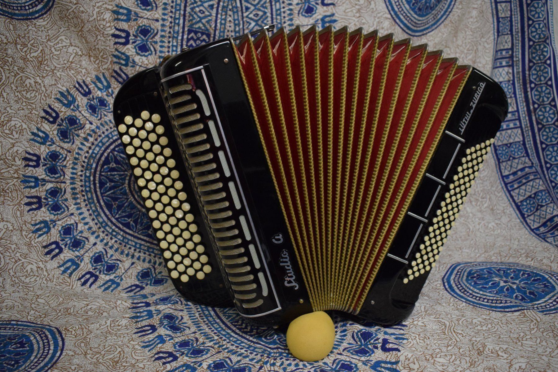 Strumenti musicali: Akkordeon chromatisch Stradella – Usato da Zürich venduto da baumusik 3