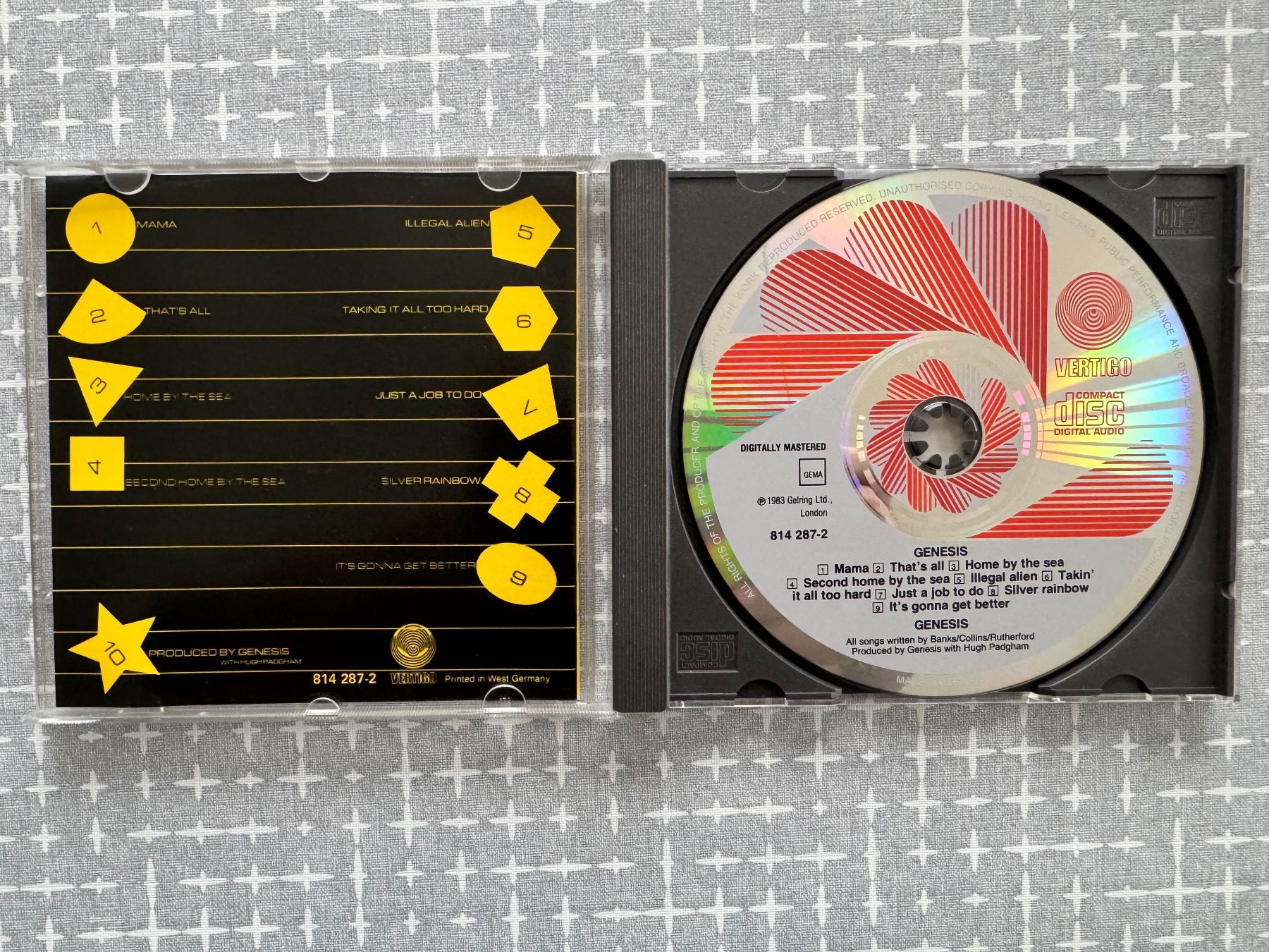 CDs: Genesis - Same – Gebraucht aus Duggingen von Kisha010 1