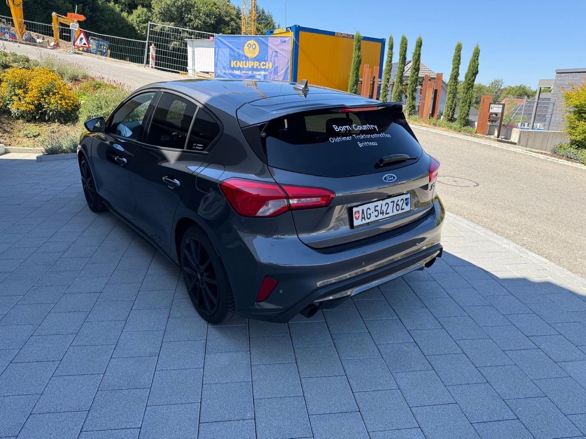 Ford Autos: Ford Focus St 2.3l ecoboost  – D'occasion à Riken AG par liiis_ 3