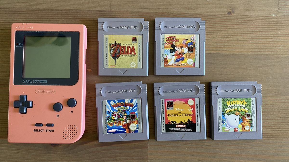 Nintendo Console: Gameboy Pocket Pink inkl. 5 Spielen – Usato da Zürich venduto da leo_f9fq