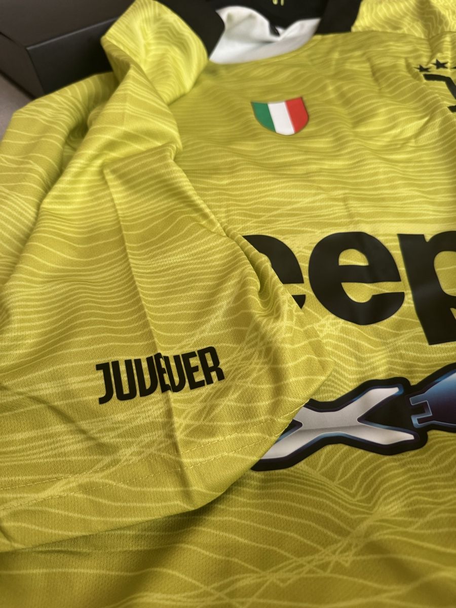 Juventus Canottiere & Pantaloni: Gianluigi Buffon Juventus Trikot, Drucksigniert Orginal – Nuovo e nell'imballaggio originale da Berg TG venduto da janik_h 3