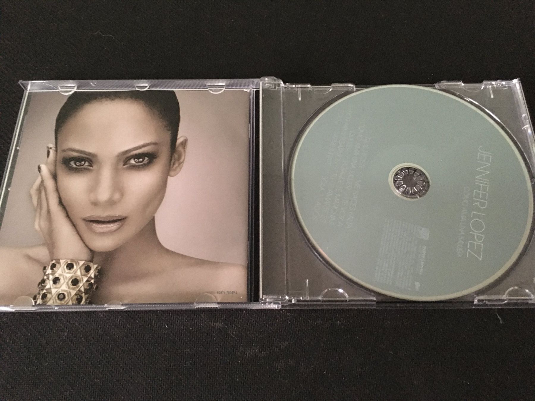 CD: Jenniifer Lopez - Como ama una mujer -CD- – Usato da St.Gallen venduto da MedienJoe 1
