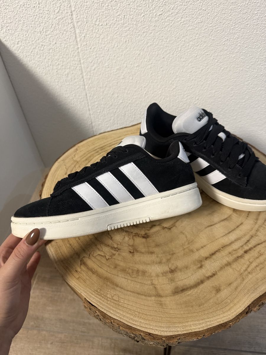 Adidas Scarpe da uomo: Adidas Campus Schwarz/Weiss Gr. 37.5 – Usato da Hägglingen venduto da Raff_Ella 2