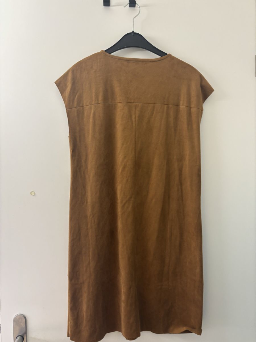 Mango Vestiti: Kleid Mango in wildlederoptik – Usato da Oftringen venduto da violetta9 2