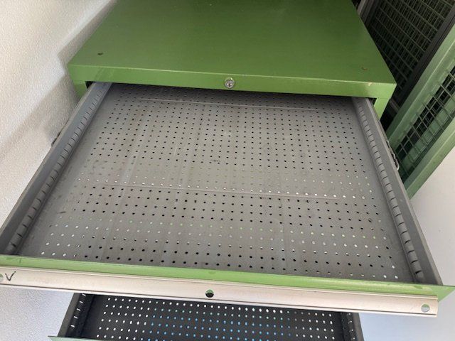 Lista Armoires: Lista Armoire métallique – D'occasion à Gland par Armando.Jorge01 3