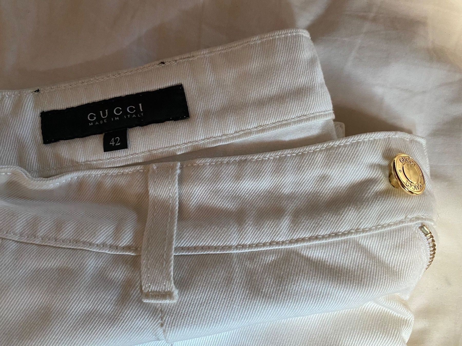 Gucci Pantaloni: Gucci Pantalon chic crème 38 – Usato da Genolier venduto da ber_j8yx 2
