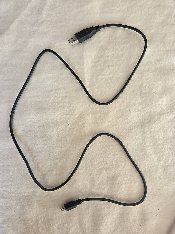 Kabel: Câble USB-A vers Mini-USB – Gebraucht aus Cudrefin von SimSone1