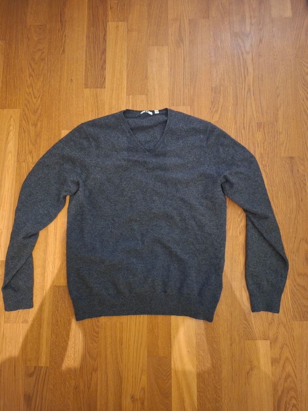 Uniqlo Maglioni & Felpe: Kaschmir Pullover – Usato da Zürich venduto da leo_l67g