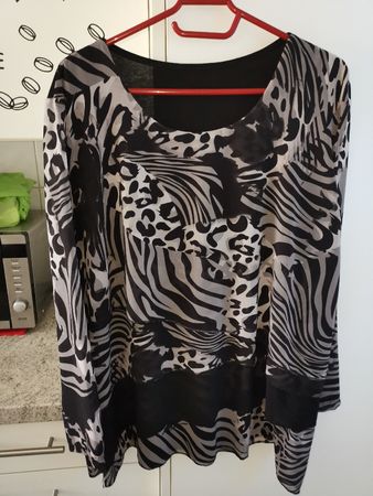 Schicke Damenbluse Gr. One Size schwarz/weiss Muster Zebra