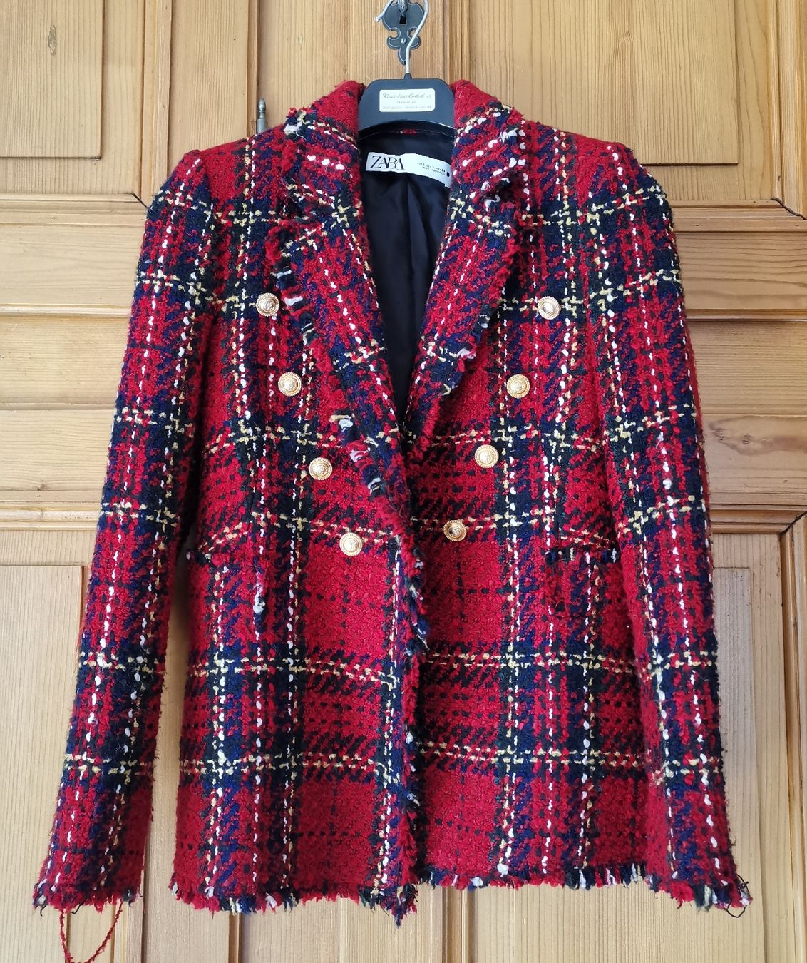 Zara Giacche: Zara Karo Boucle Blazer  – Usato da Uerikon venduto da pink_flamingo