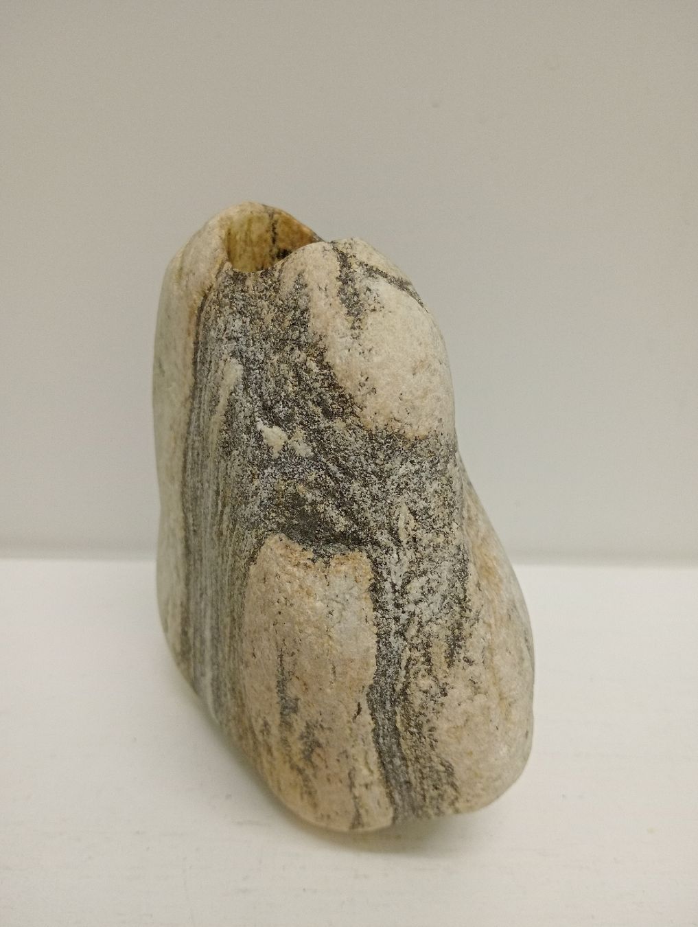 Vasi & Recipienti: Wunderschöne Deko-Blumenvase aus echtem Naturstein – Usato da Allschwil venduto da Evgeniia78 4