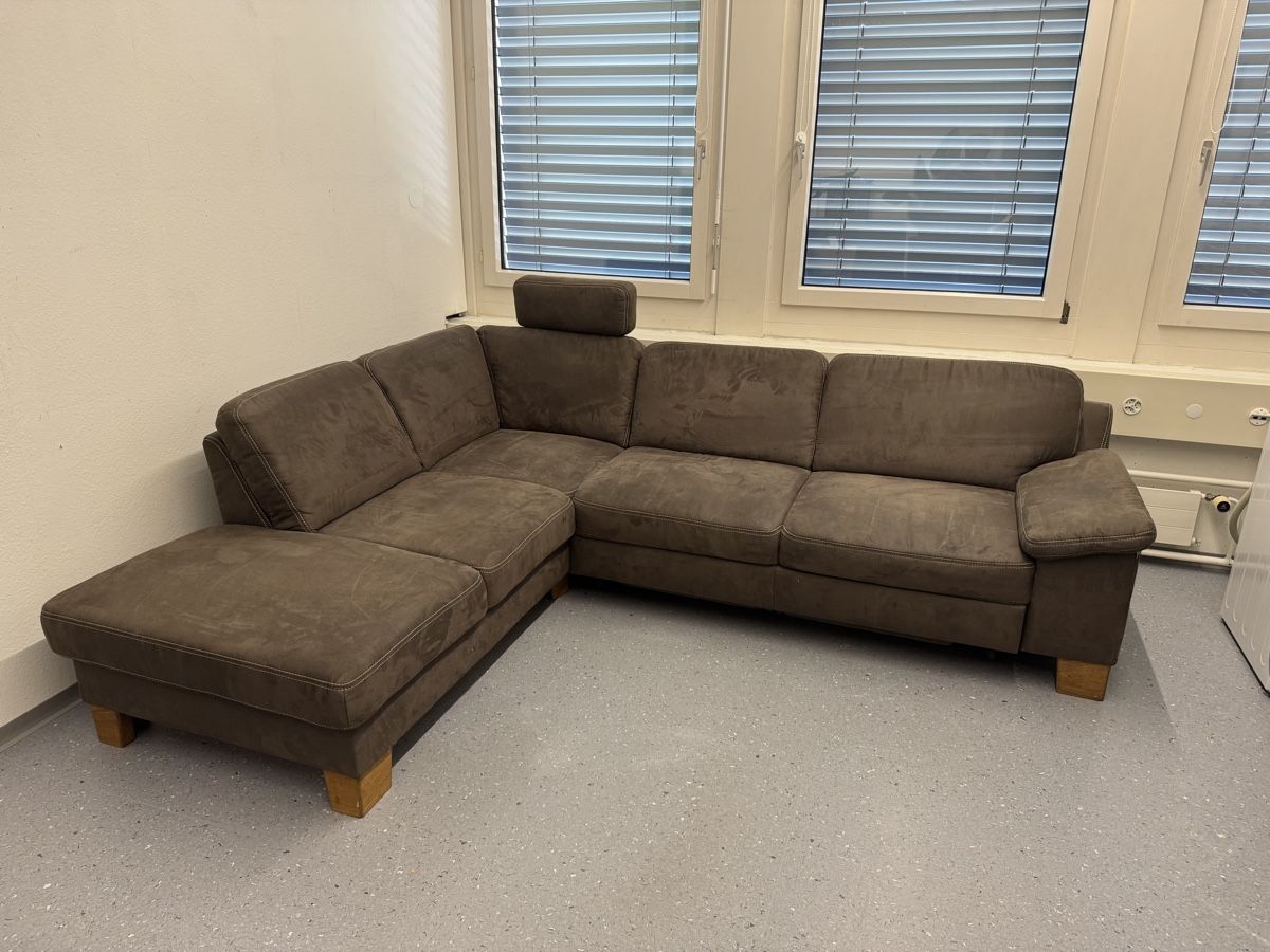 Divani: Ecksofa mit Schlaffunktion braun – Usato da Wetzikon ZH venduto da philippe_22 1