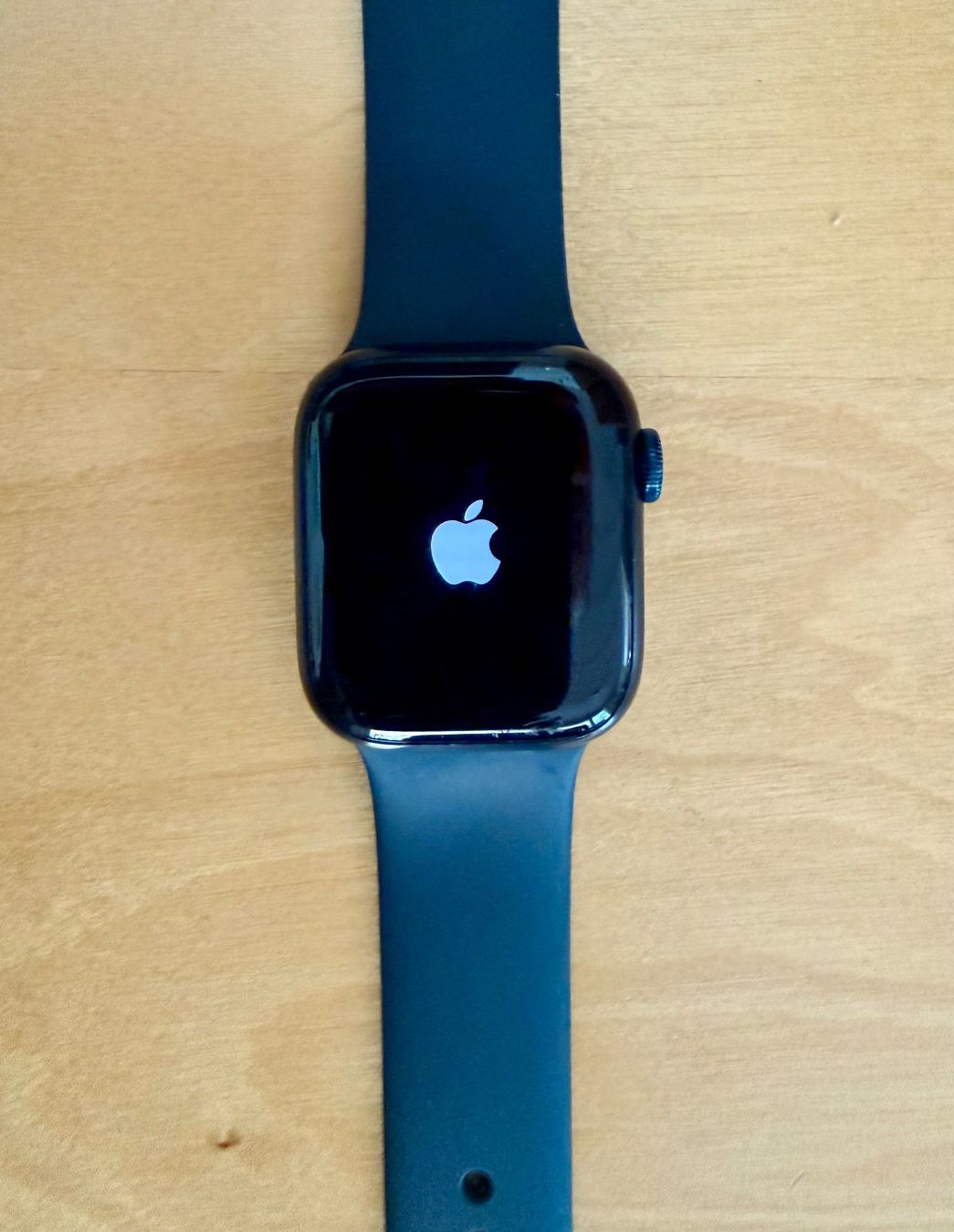 Apple Smartwatch: Apple watch Serie 8 - 41mm – Usato da Winterthur venduto da dede_kauert