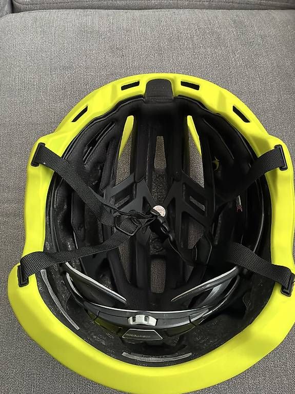Helme: Bell Sixer MIPS Helm  – Gebraucht aus Abtwil SG von leon-77 3