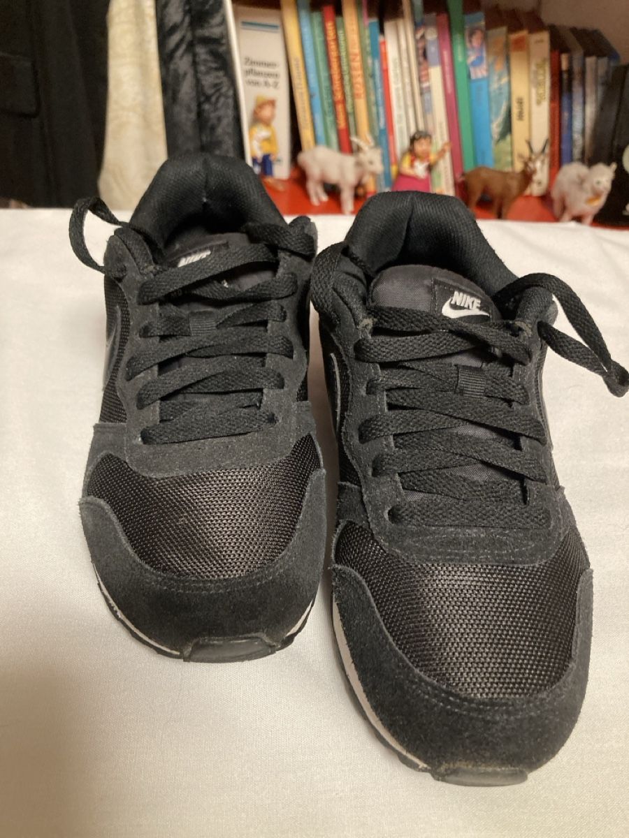 Nike Scarpe da uomo: Nike MDRunner2 Grösse 37.5 – Usato da Kesswil venduto da Branca-01 8