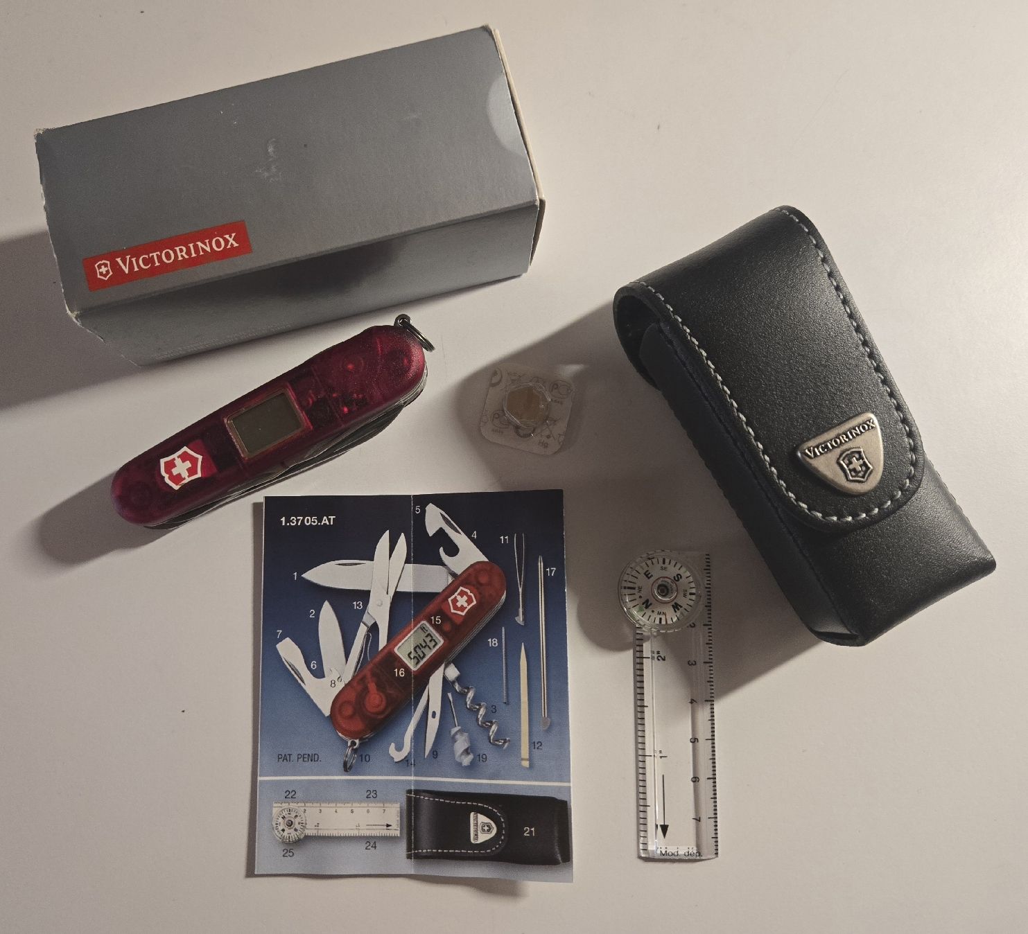 Victorinox Taschenmesser: Victorinox Expédition-kit 1.8724 – Neu und originalverpackt aus Estavayer-le-Lac von Clapsodi