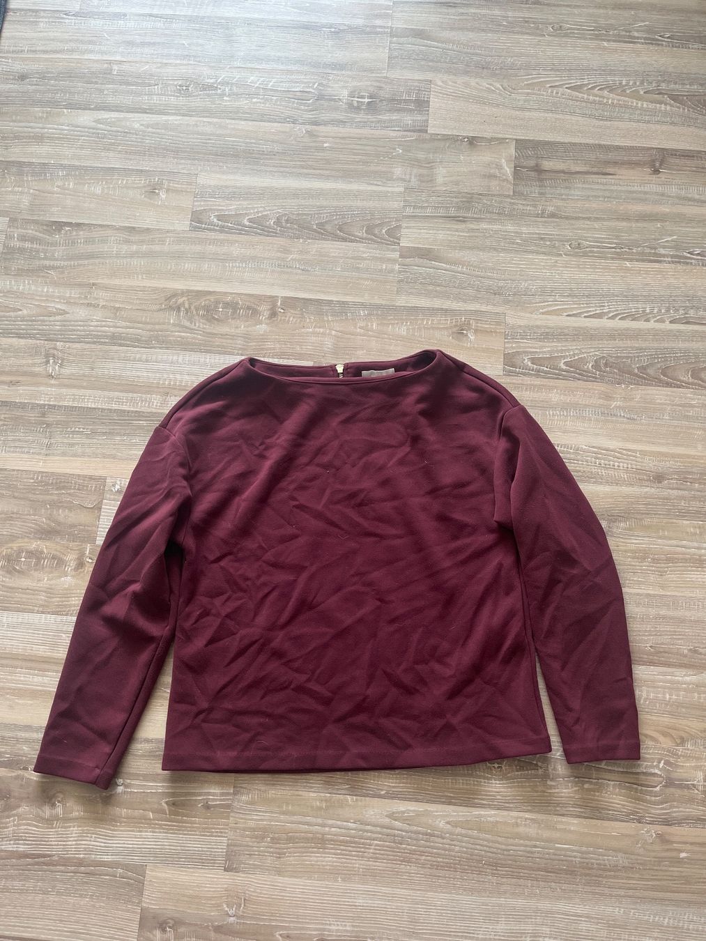 H&M Pullover & Sweatshirts: Pull bordeaux H&M – Gebraucht aus Le Locle von Mayd_h 2
