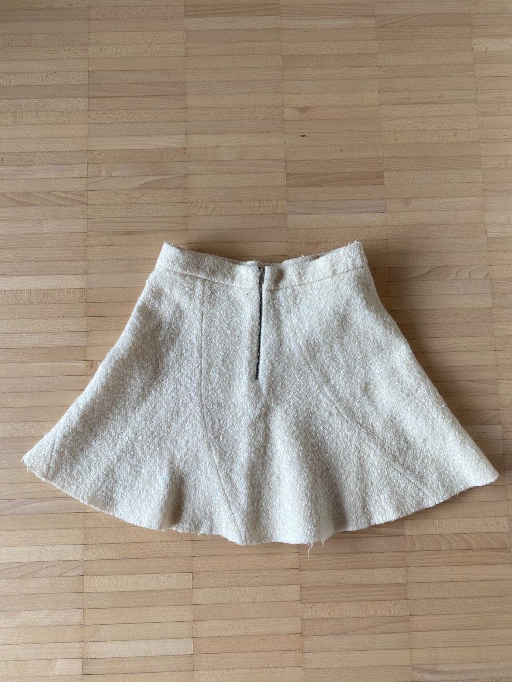 Zara Gonne: ZARA Skirt - White - Size Small – Usato da Zürich venduto da hil_88hg 1