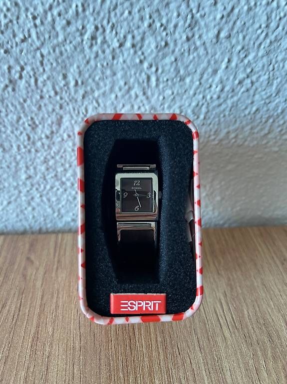 Esprit Uhren: Armbanduhr von Esprit – Gebraucht aus Henau von terrible 1