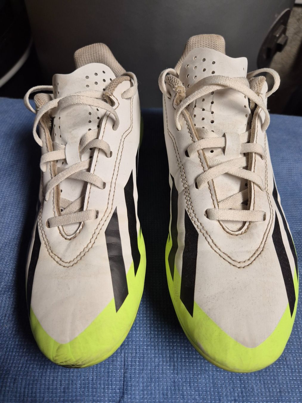 Adidas Herrenschuhe: Fussballschuh Adidas Gr. 37 1/3 – Gebraucht aus Auenstein von stamsi