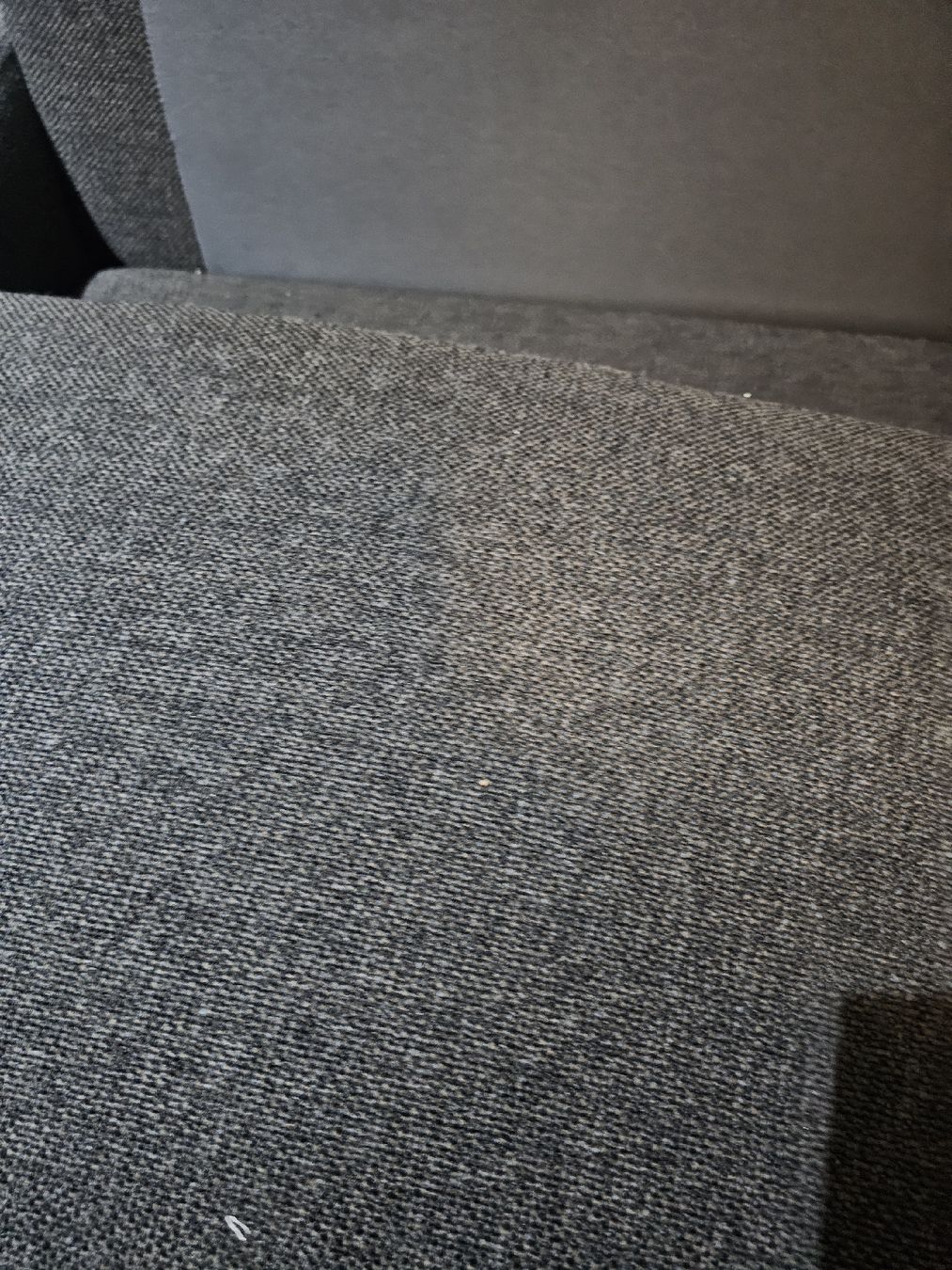 Divani: Schlafsofa / Sofa in  gutem Zustand – Usato da Zunzgen venduto da Fleksi 5