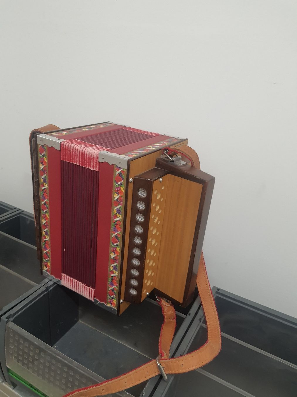 Instruments de musique: schwyzerorgeli Matter ton B  – D'occasion à Pont-de-la-Morge par Mirabelle0 7