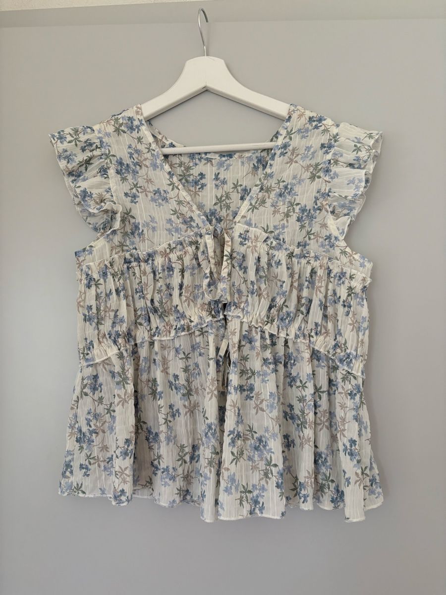 Camicette: Sommerliches Blusen-Top mit Blumenmuster, Grösse S – Nuovo (secondo la descrizione) da Langenthal venduto da hih_sfd7 1